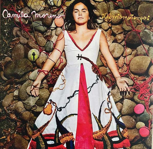 Imagen de la portada del disco Almismotiempo del artista Camila Moreno